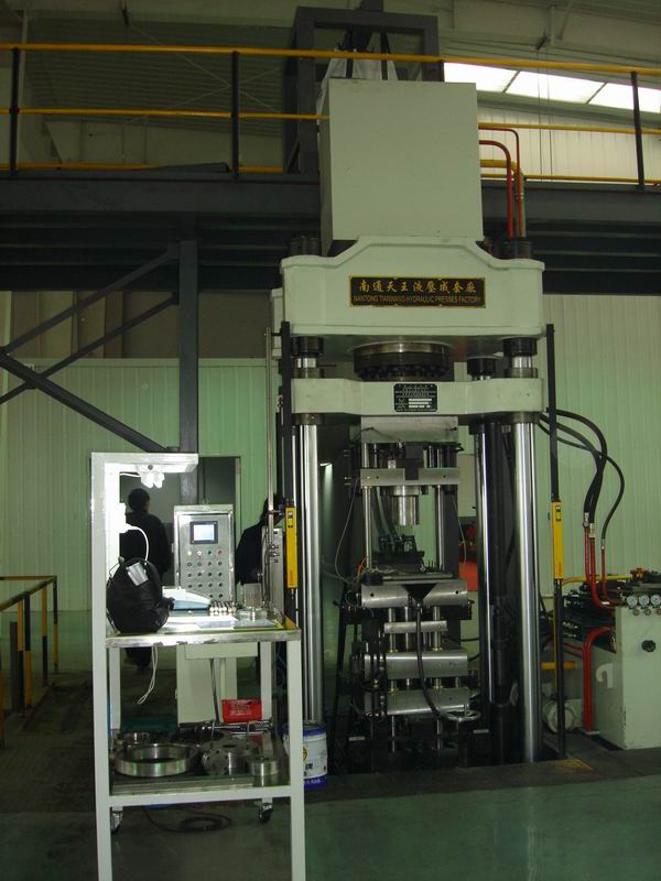 YTW79Z系列全自動粉末液壓機