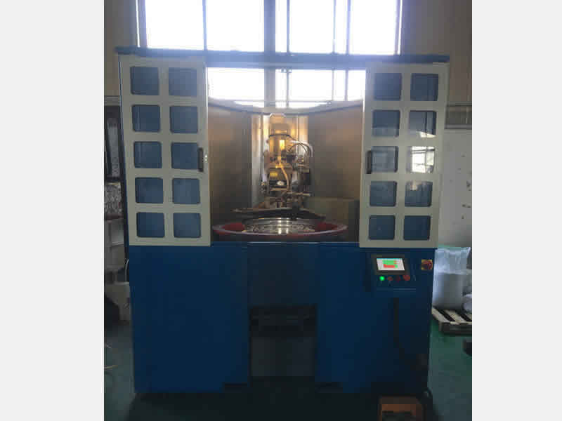 輪轂拋光機